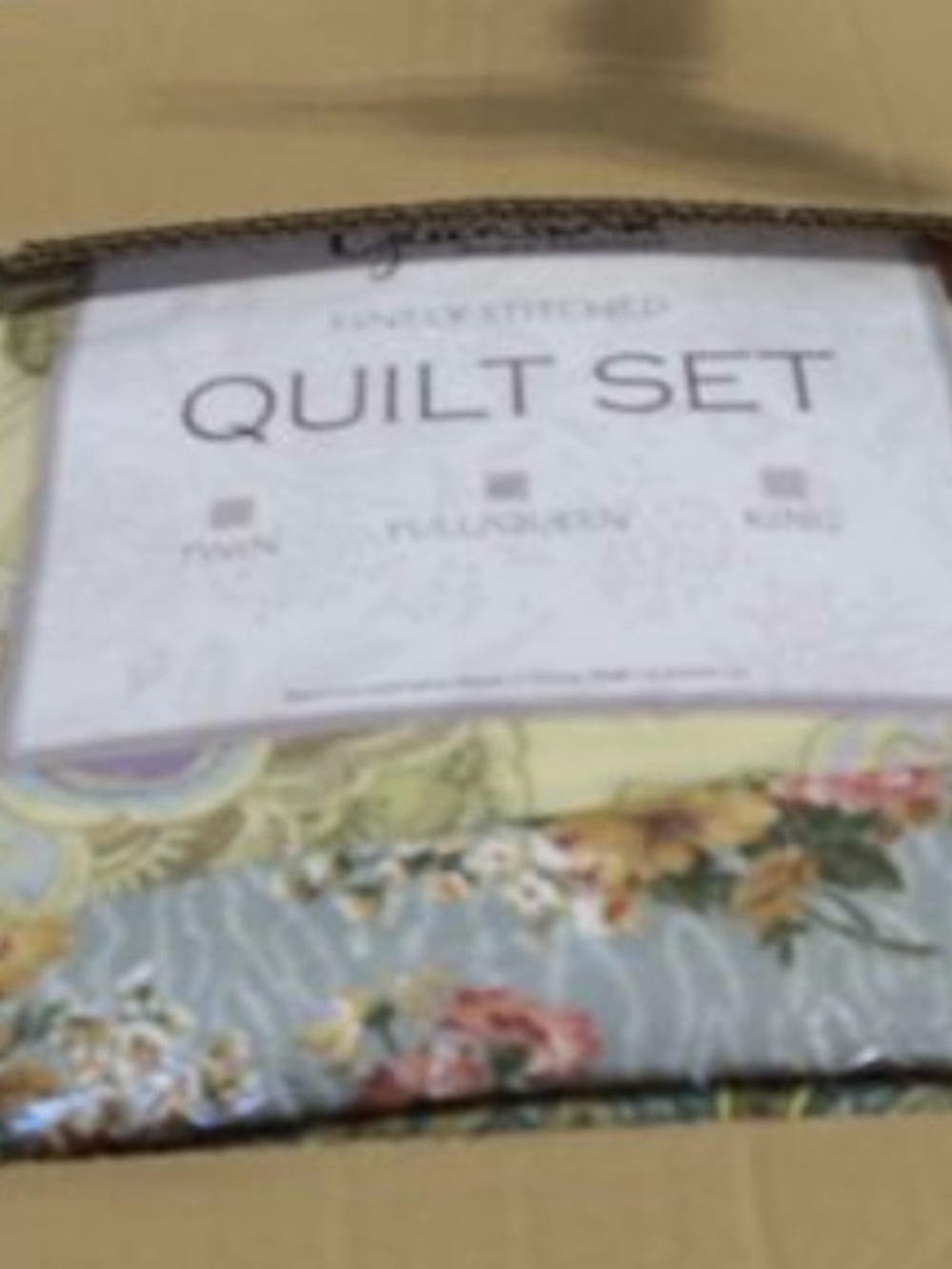 Patchwork Floral Quilt Set in Multi-Color - Picture 4 of 4